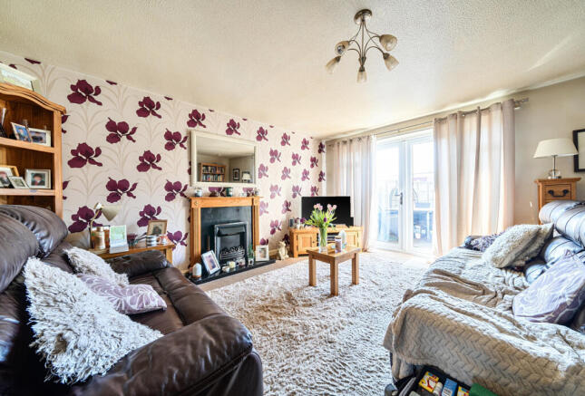 1431861-6-69bbfb8...