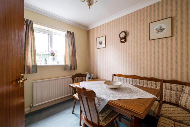 Dinning room.jpg