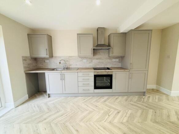 Manor Farm Road, Huyton photo 5