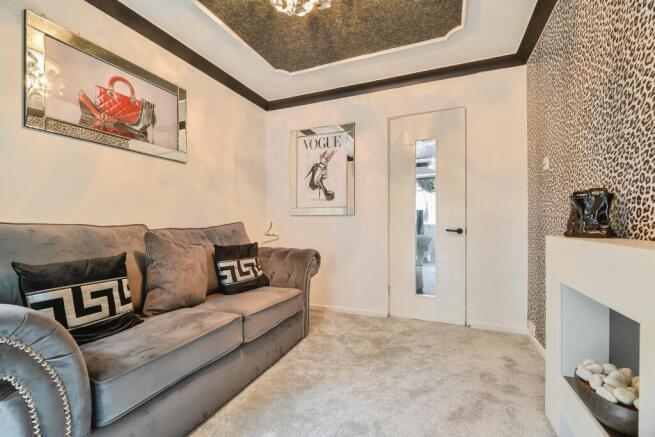 3 bed Detached for sale Image 10