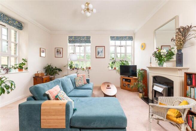 2 bed Apartment for sale Image 8