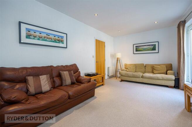 3 bed Terraced for sale Image 10