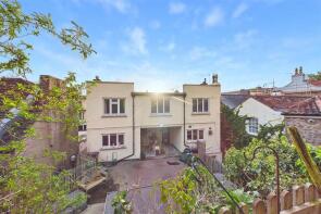 61b, Hill Road, Clevedon BS21 7PD