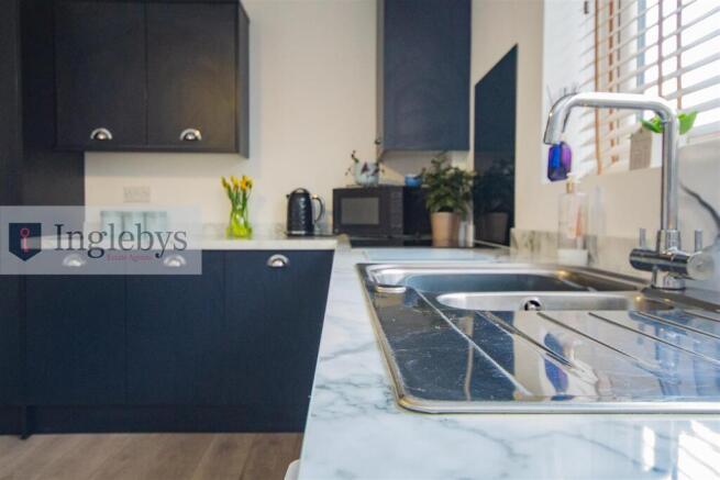 2 bed Terraced for sale Image 4