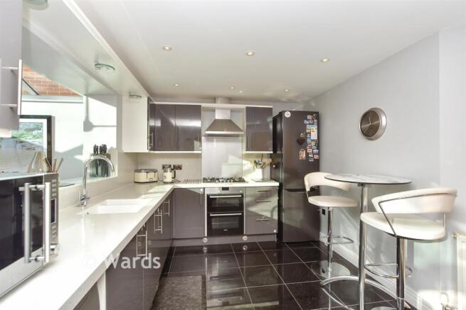 Kitchen/Breakfast Area