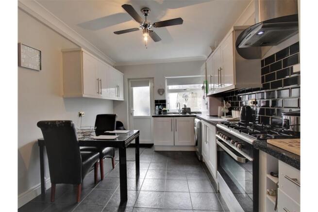 Kitchen / Breakfast