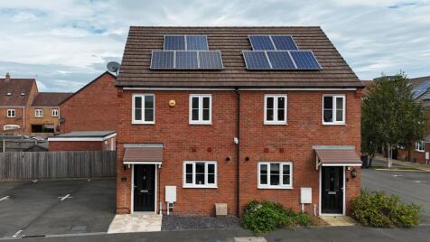 Swansnest Grove, Nuneaton, Warwickshire, CV10