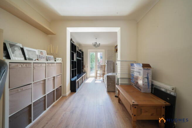 5 bed Semi-Detached for sale Image 11