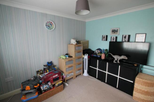2 bed Semi-Detached to rent Image 7