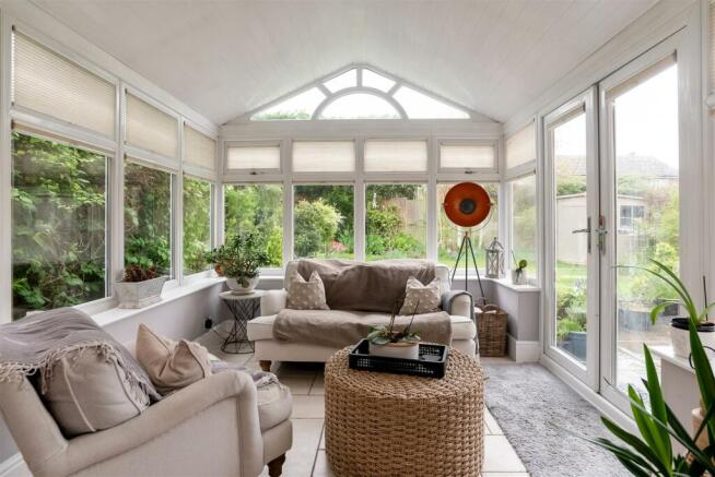 32 Furze Hill Road-7.jpg