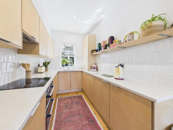 3 bed Terraced for sale Image 6