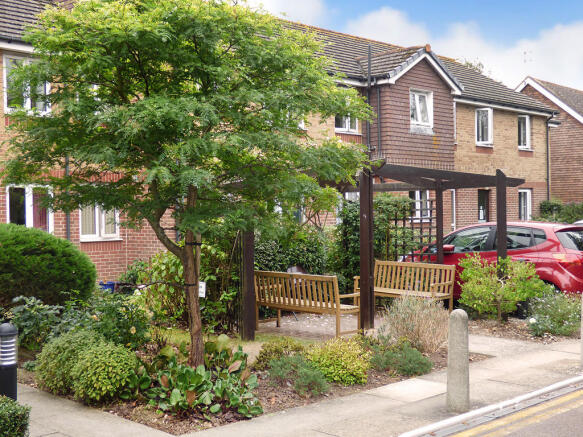 Communal Garden (...