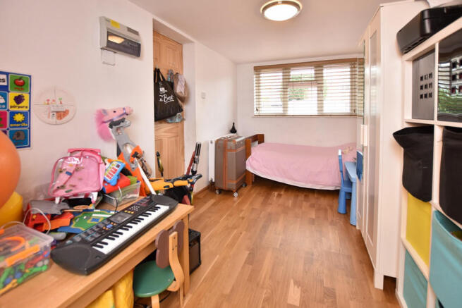 Photo 11