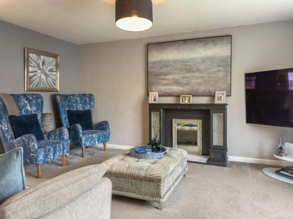 3 bed Semi-Detached for sale Image 7