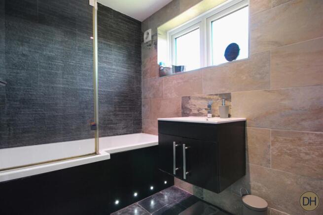 Luxury Bathroom Suit