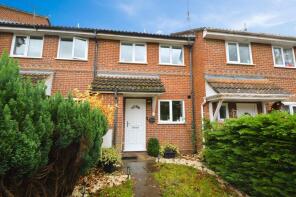 21, Laird Court, Bagshot GU19 5QN