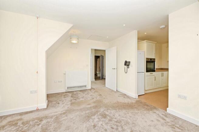 1 bed Flat for sale Image 9
