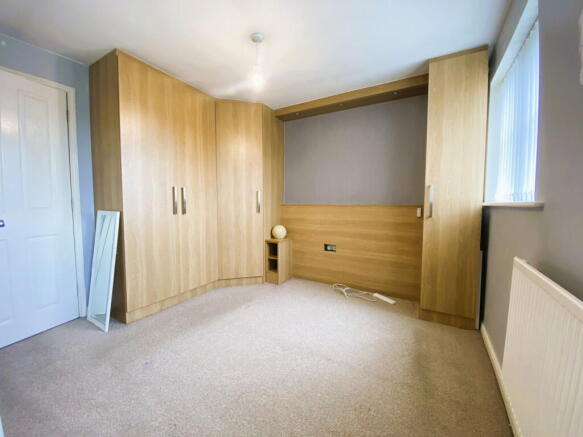 2 bed Town House for sale Image 7