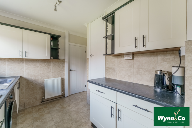 2 bed Semi-Detached Bungalow for sale Image 11