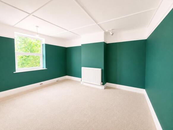 4 bed Semi-Detached for sale Image 8