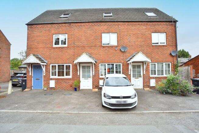 3 bed Terraced for sale in harrogate