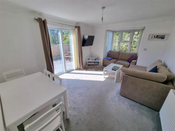 Sitting & Dining.jpg