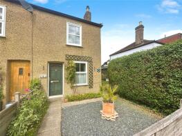 704, Bath Road, Taplow, Burnham SL6 0NZ