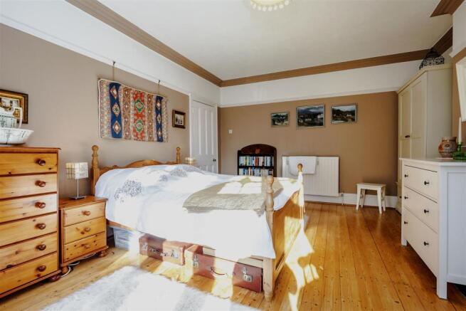 Bedroom 2.1 STPP7143.jpg
