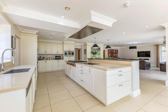 House in North Hertfordshire, Porter's End, Kimpton - More