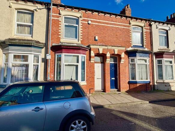 4 bed House to rent Image 10