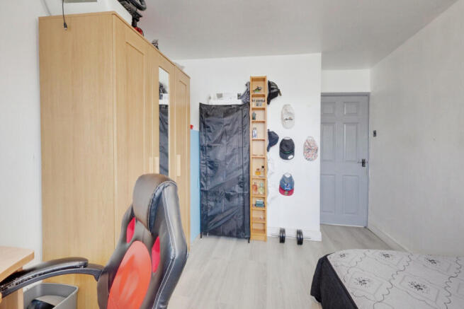 Photo 12