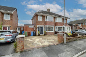 4, Whitecoats Drive, Lytham St. Annes FY8 4HH