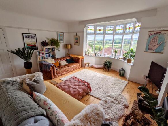 Lounge3JPG (1).JPG