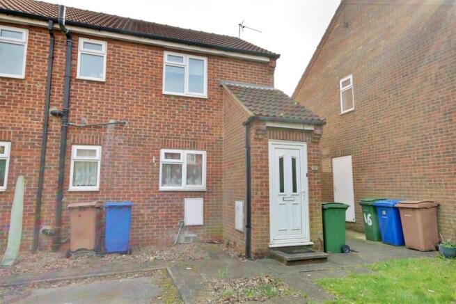 2 bed Flat for sale Image 9