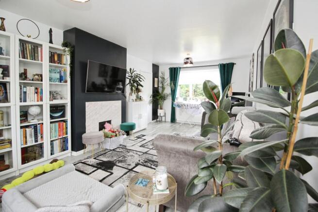 3 bed Semi-Detached for sale Image 7