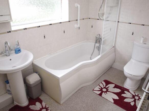 Family Bathroo...