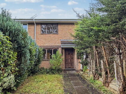 Wollaton Drive, Kew, Southport