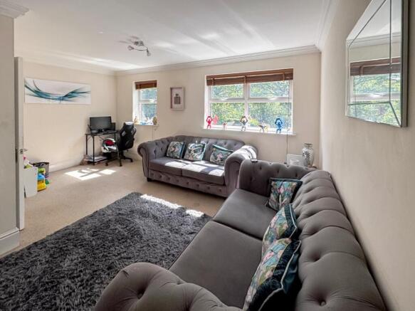 Lounge 1