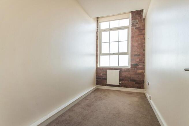 2 bed Apartment for sale Image 7