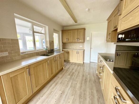 kitchen.JPEG