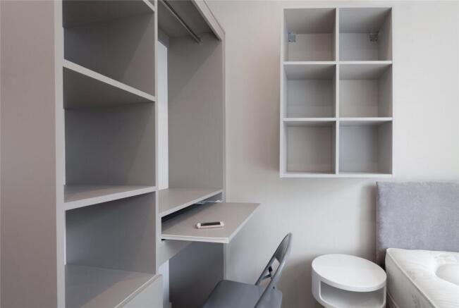 2 bed Terraced to rent Image 8