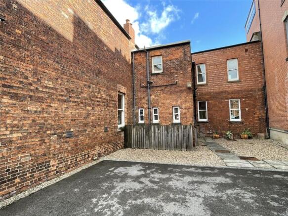 2 bed Not Specified to rent Image 5