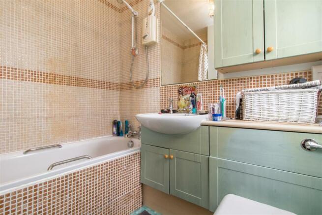 22 Haysman Close-8.jpg