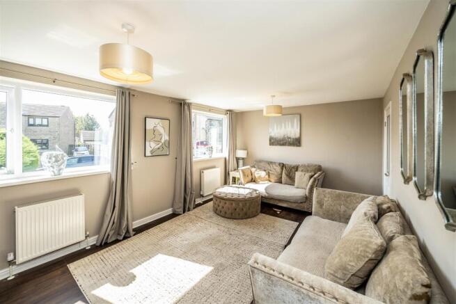 3 bed Detached for sale Image 10