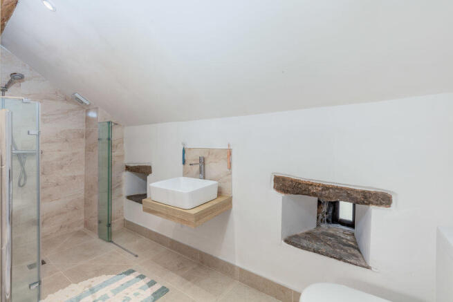 2 bed Cottage for sale Image 10