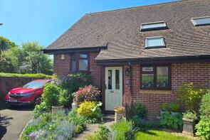 35, Charnock Close, Lymington SO41 0GU