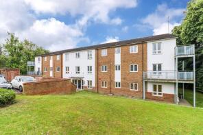 Flat 2, 80 Metropolitan Place, Rickmansworth Road, Watford WD18 7HB