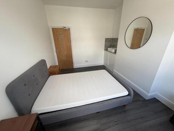 Room 5.jpeg