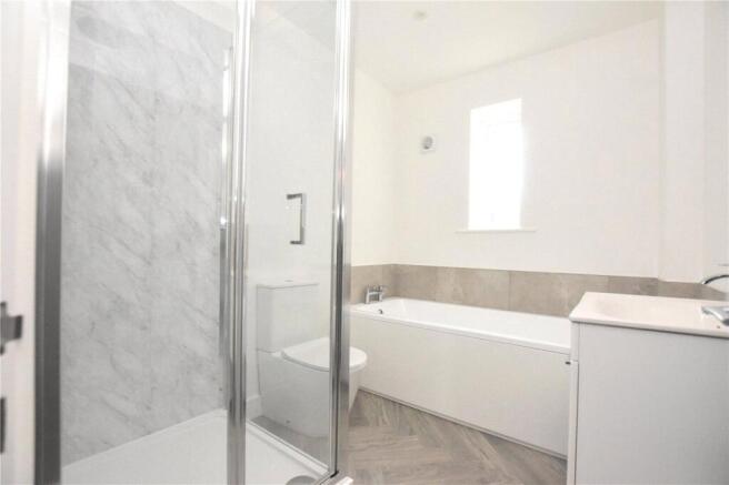 3 bed Terraced to rent Image 4