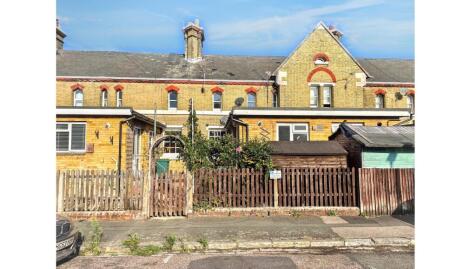 7 Coastguard Cottages Albany Road, East Cowes, Isle Of Wight, PO32